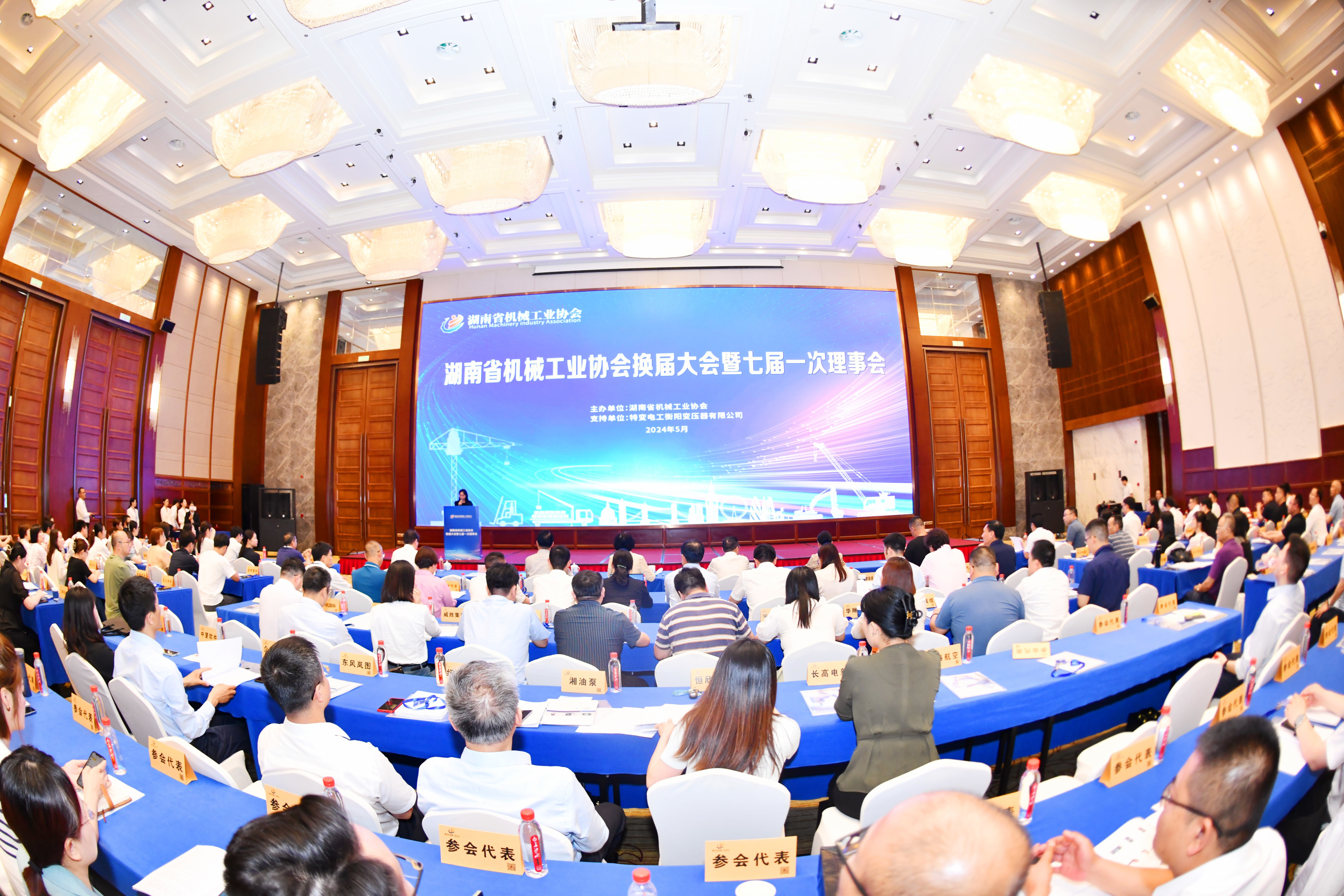 宇环数控：公司碳化硅加工的磨抛设备已实现销售