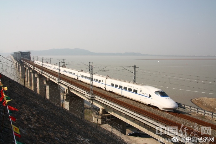 5月1日全国铁路预计发送旅客2250万人次 加开旅客列车1341列