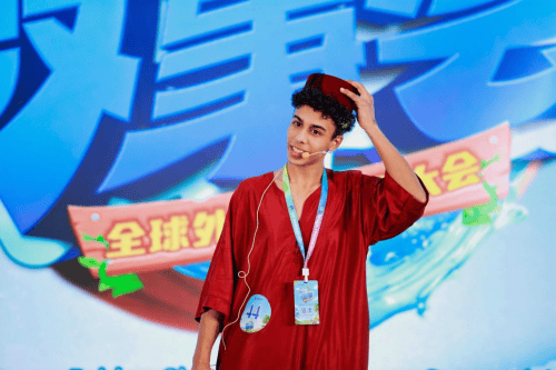 “汉语桥”故事会选手齐聚“尔滨” 用中文讲述世界文明互鉴故事